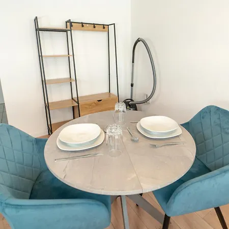 Range - Apartments - Kueche - Wlan - Netflix - Bis Zu 7 Personen Fellbach Extérieur photo