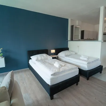 Range - Apartments - Kueche - Wlan - Netflix - Bis Zu 7 Personen Fellbach Extérieur photo